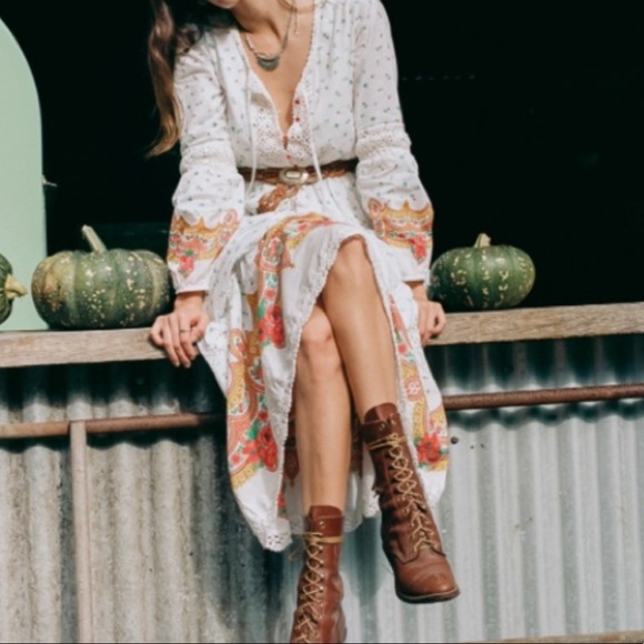 Chasing Unicorns Dresses & Skirts - Chasing Unicorns Gypsy Woman Maxi Dress in White